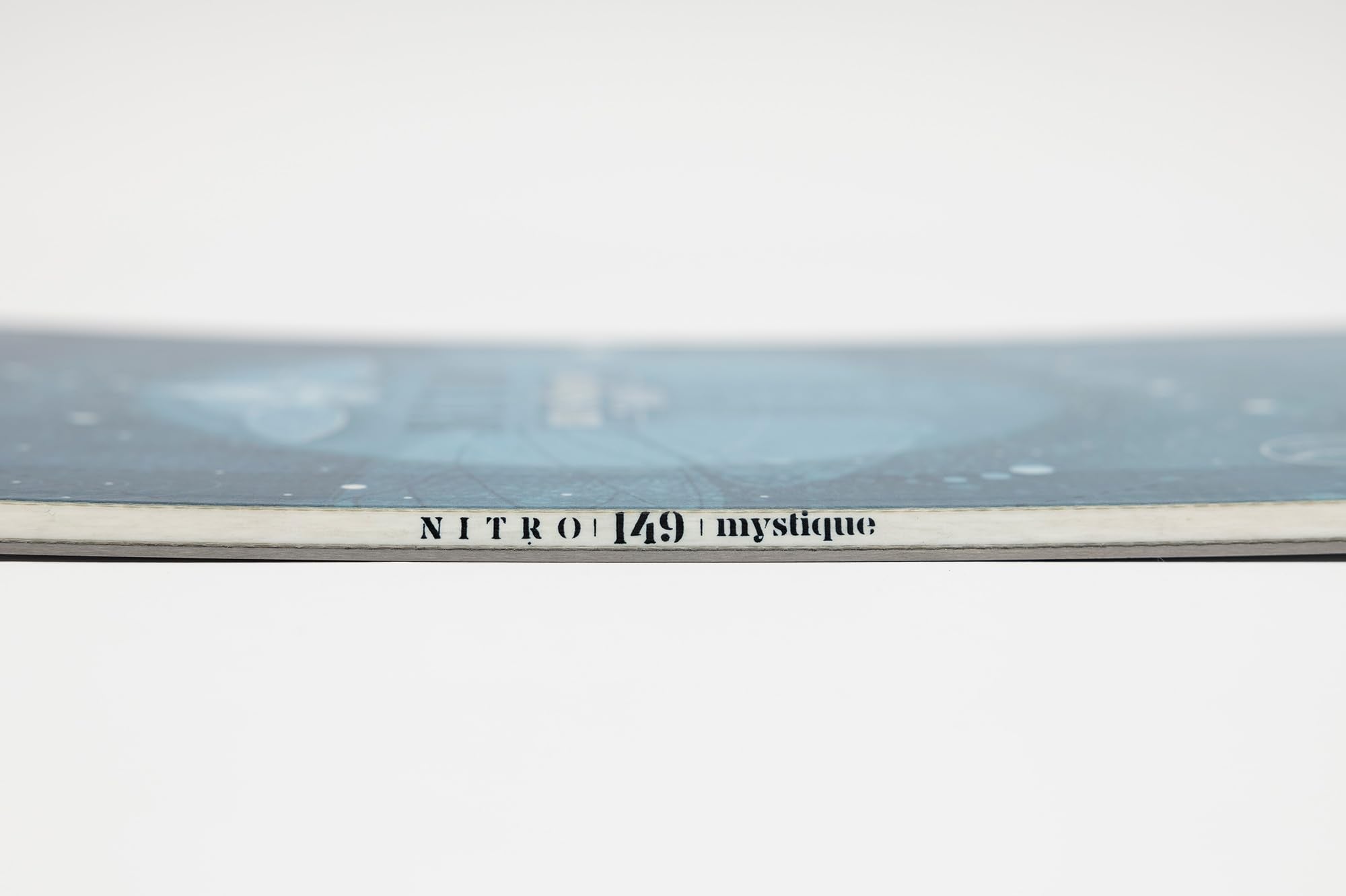 Nitro Snowboards Women's Mystique Board '25 Good Natured Girls Board All-Mountain Gullwing Directional Twin