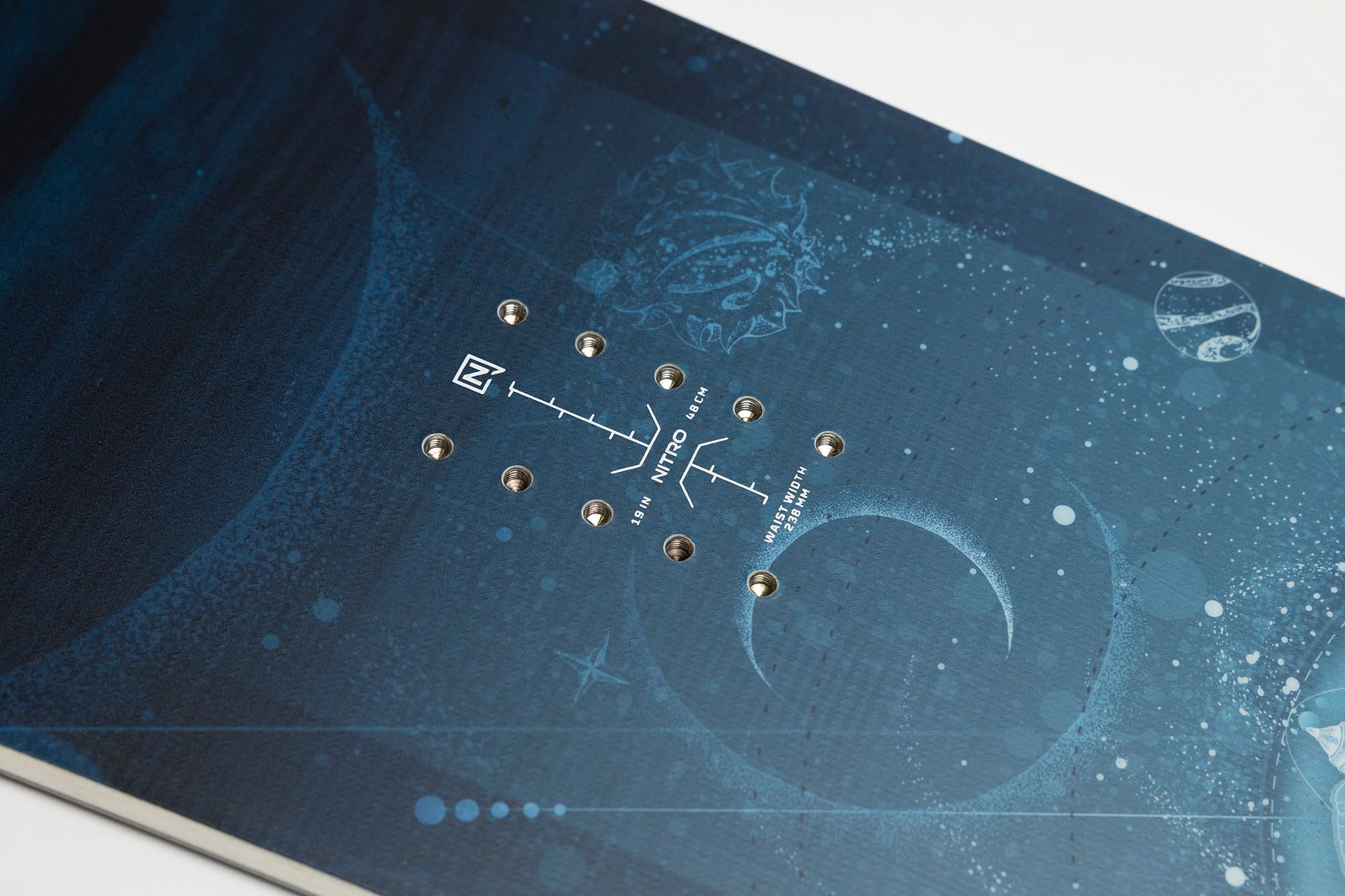 Nitro Snowboards Women's Mystique Board '25 Good Natured Girls Board All-Mountain Gullwing Directional Twin